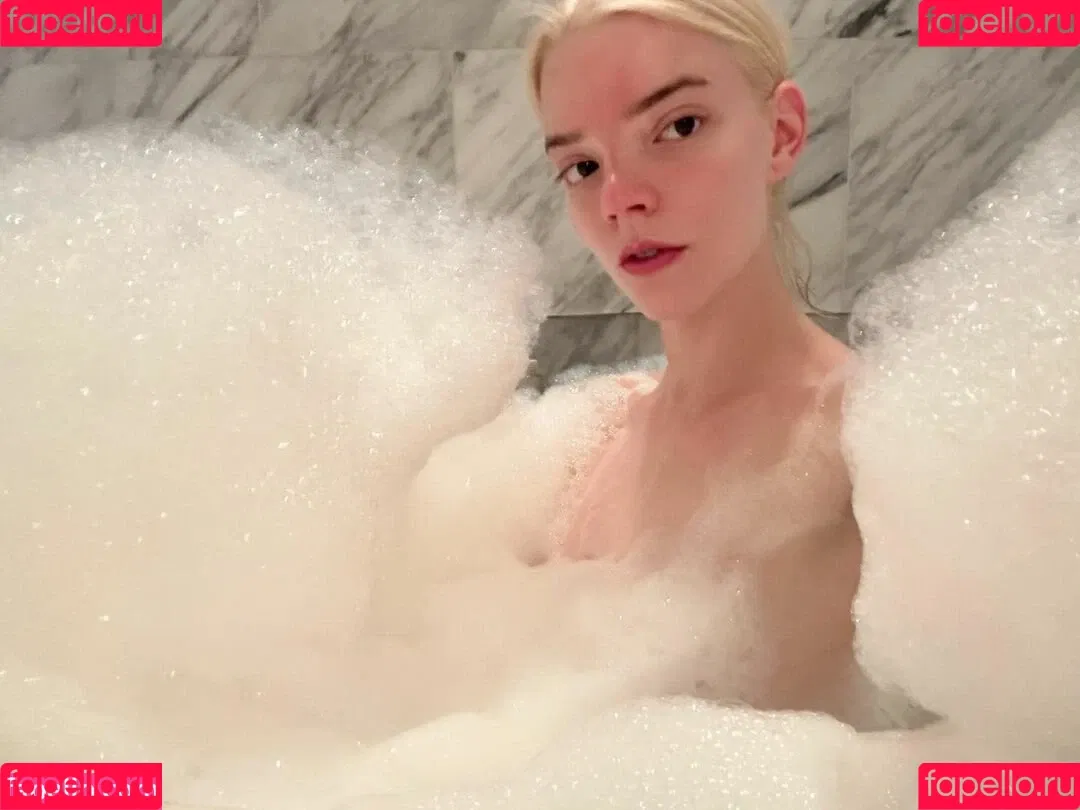 Anya Taylor-Joy Onlyfans Photo Gallery 