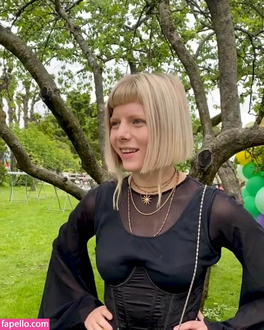 Aurora Aksnes Onlyfans Photo Gallery 