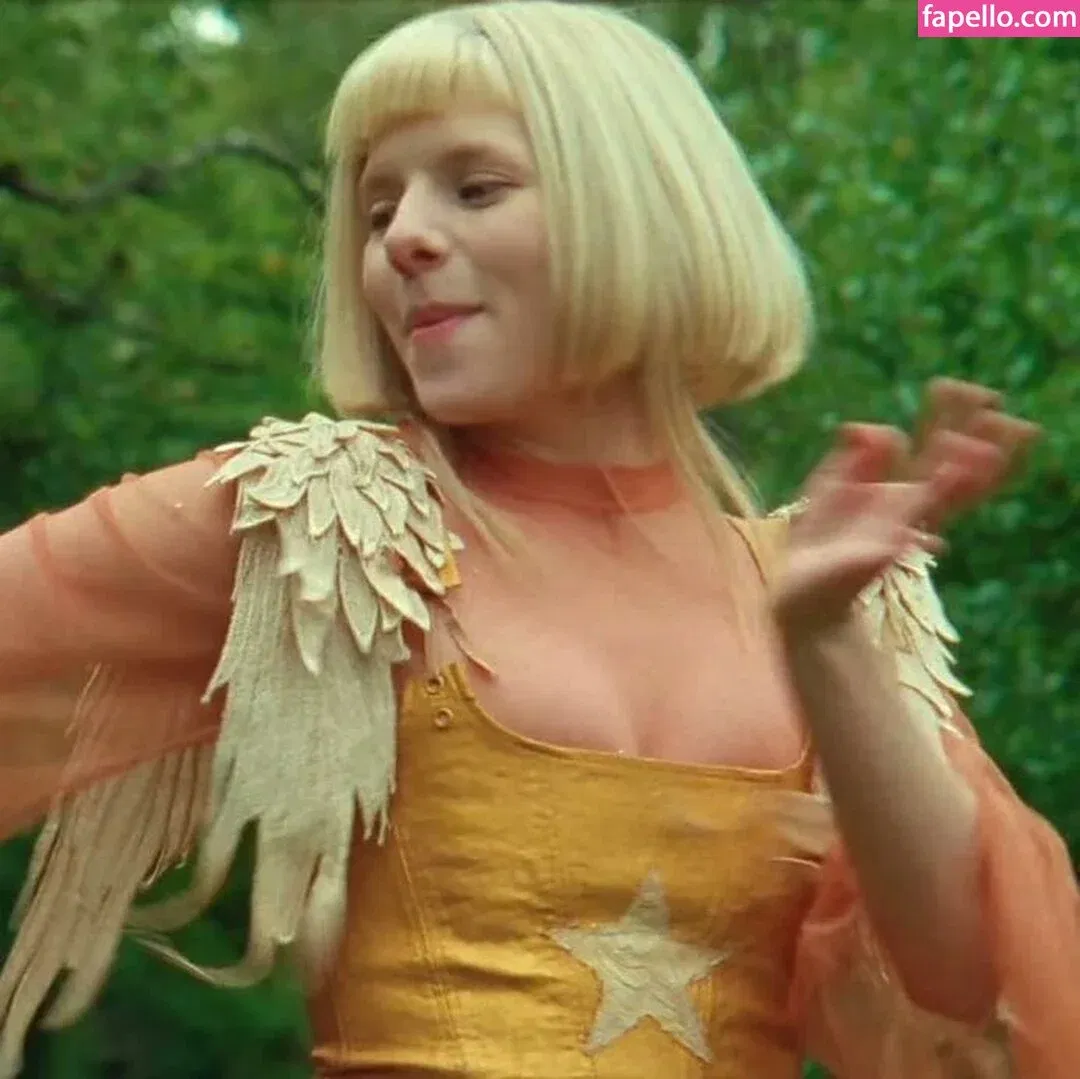 Aurora Aksnes Onlyfans Photo Gallery 