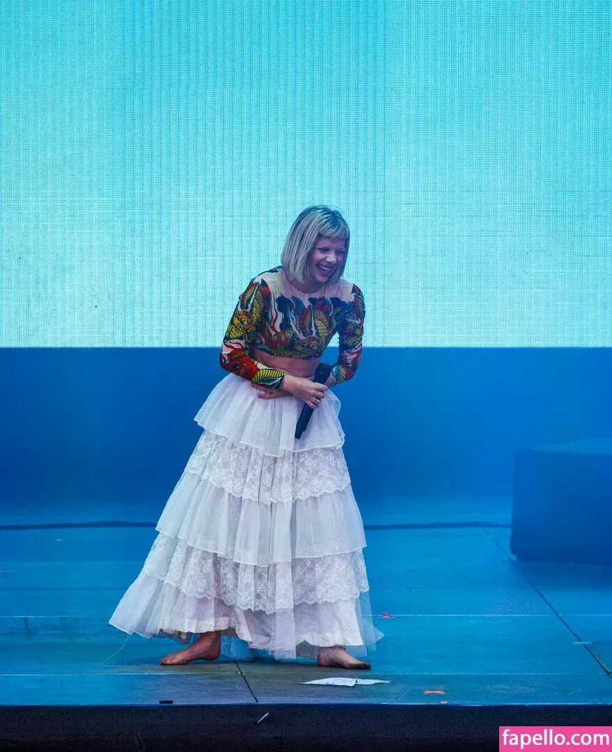 Aurora Aksnes Onlyfans Photo Gallery 