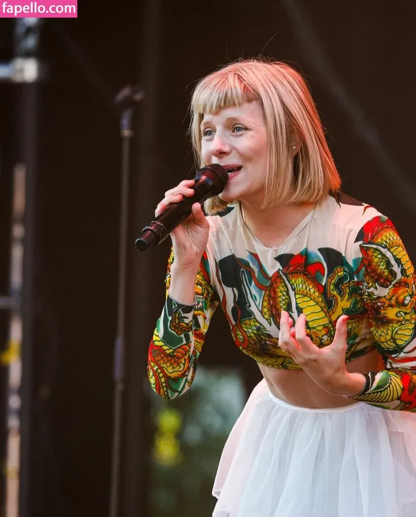 Aurora Aksnes Onlyfans Photo Gallery 