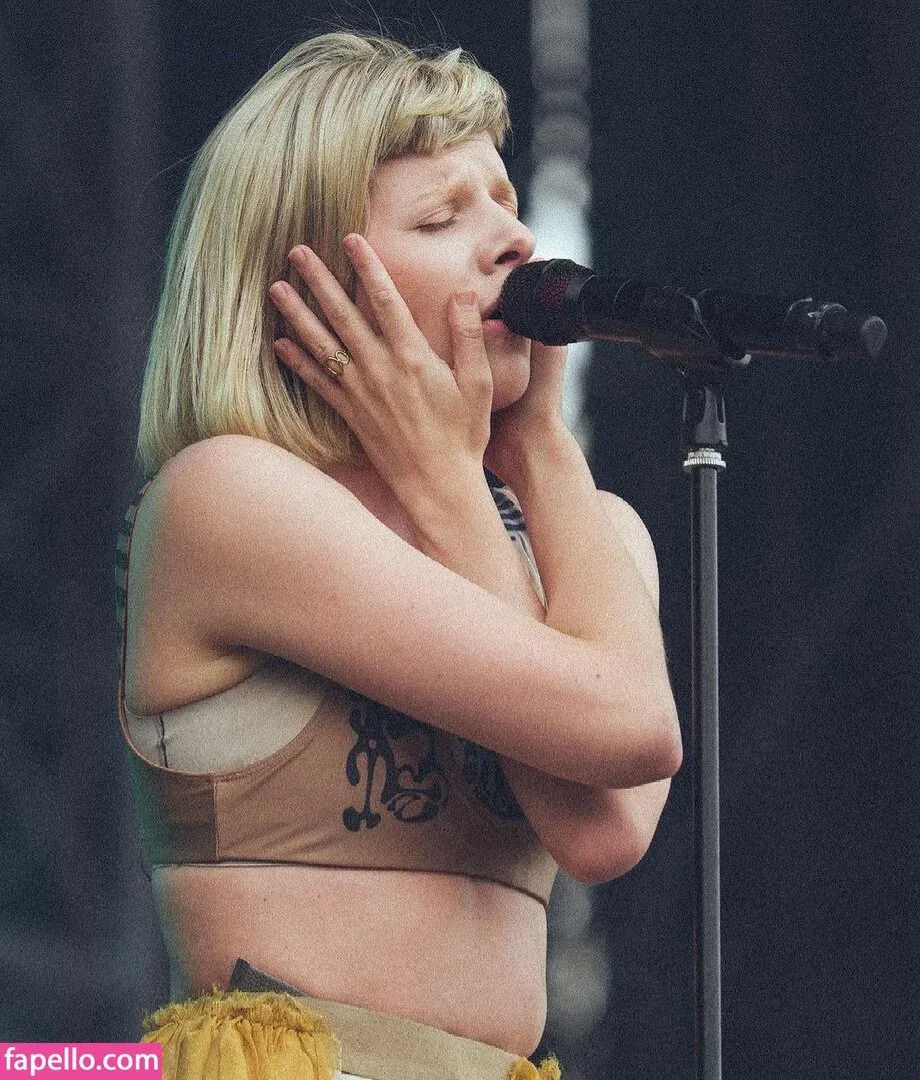 Aurora Aksnes Onlyfans Photo Gallery 