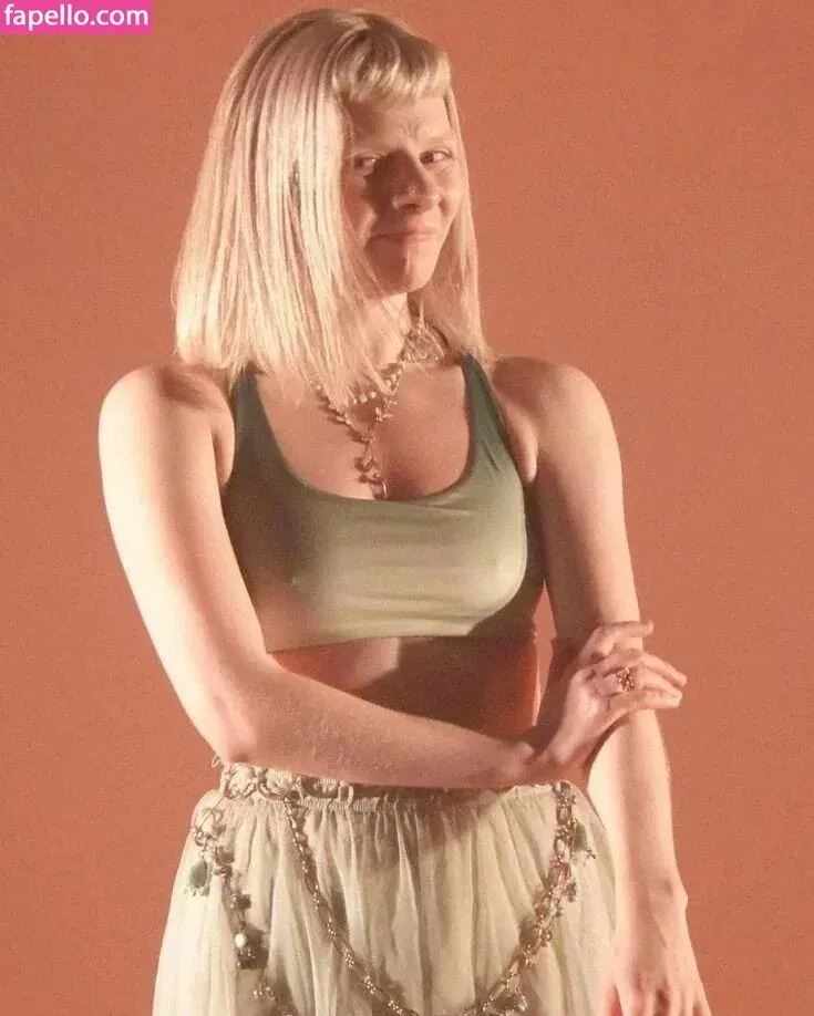 Aurora Aksnes Onlyfans Photo Gallery 