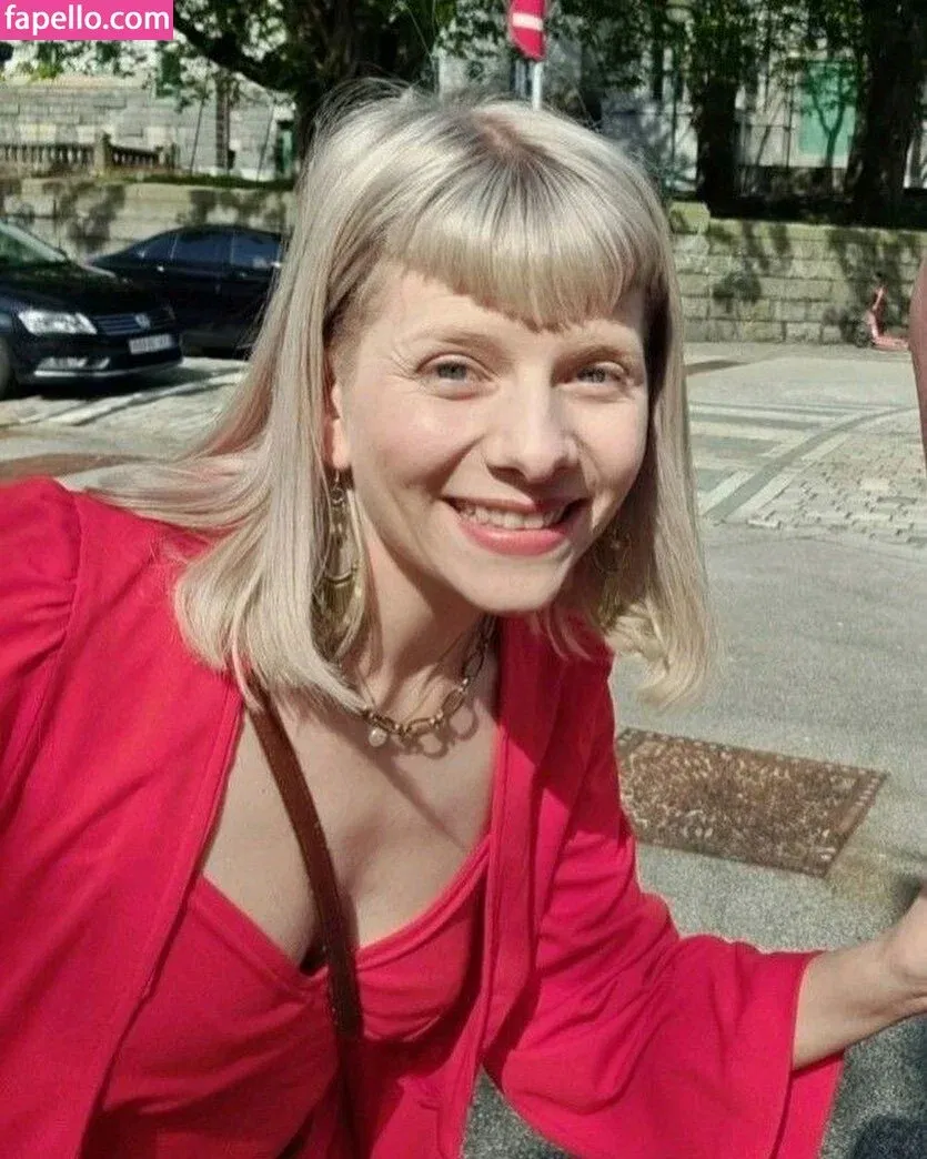 Aurora Aksnes Onlyfans Photo Gallery 