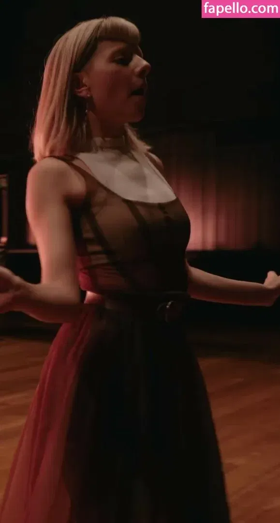 Aurora Aksnes Onlyfans Photo Gallery 