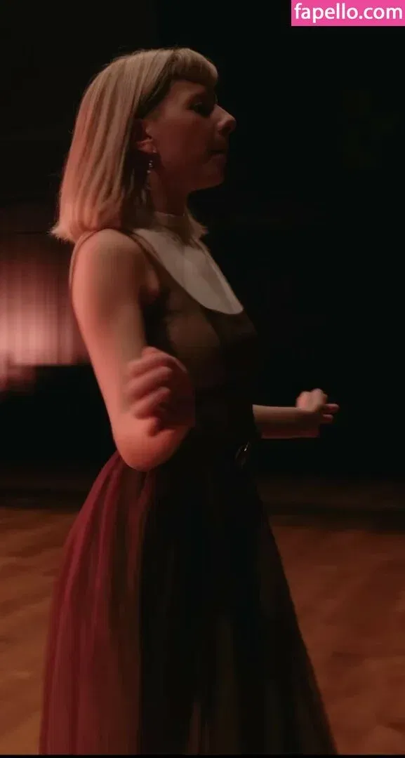 Aurora Aksnes Onlyfans Photo Gallery 