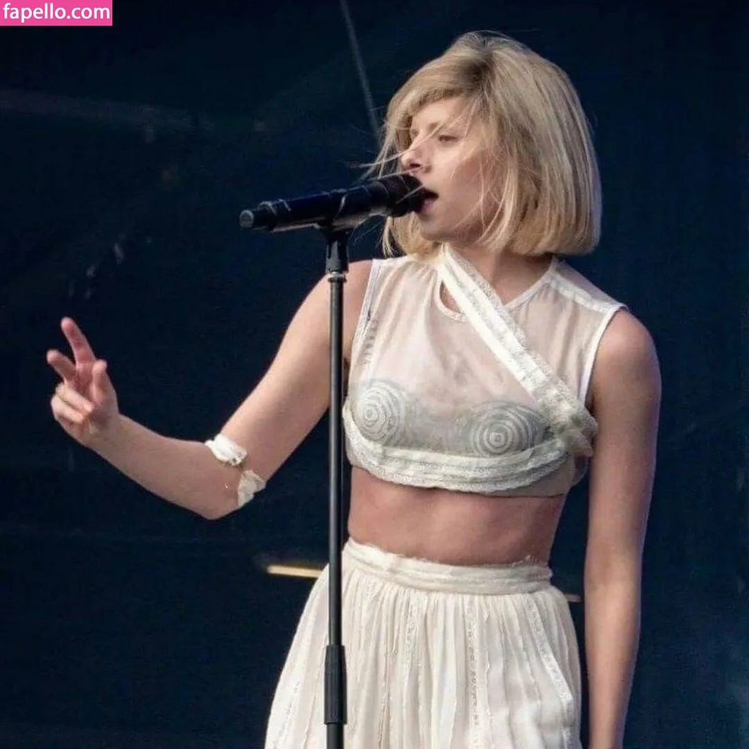 Aurora Aksnes Onlyfans Photo Gallery 