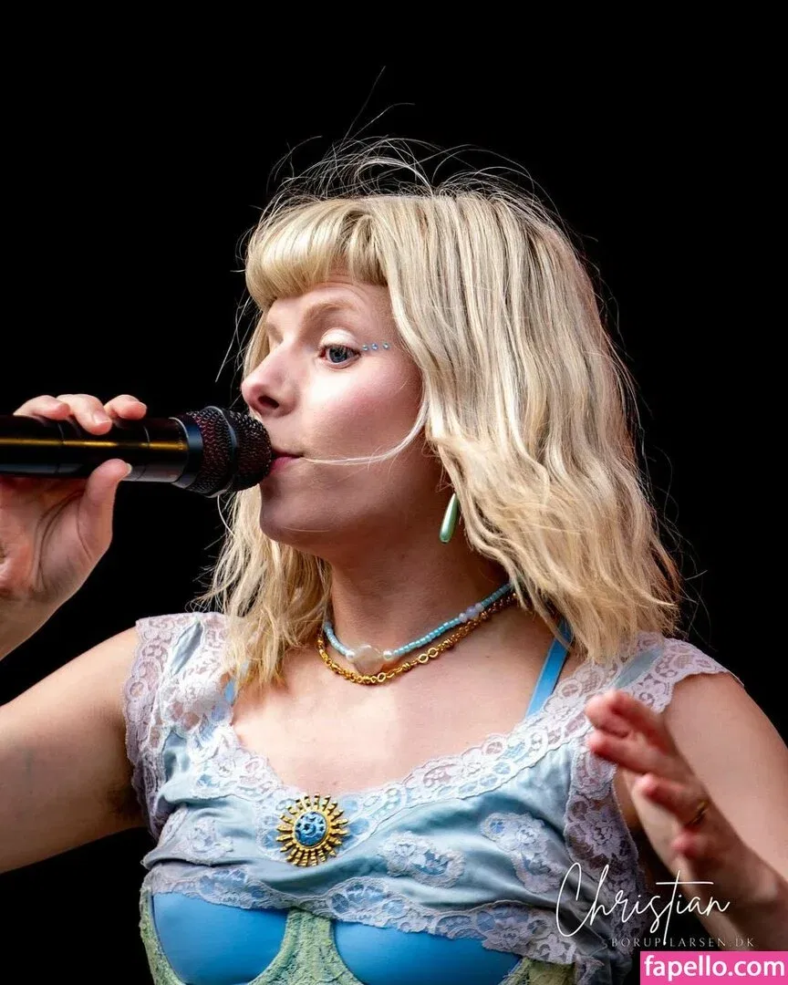 Aurora Aksnes Onlyfans Photo Gallery 