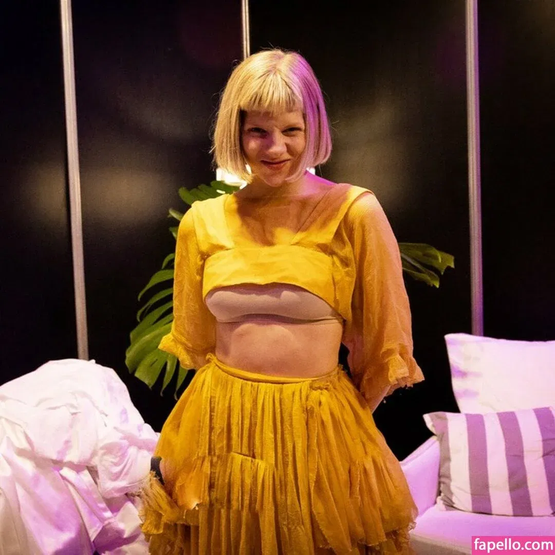 Aurora Aksnes Onlyfans Photo Gallery 