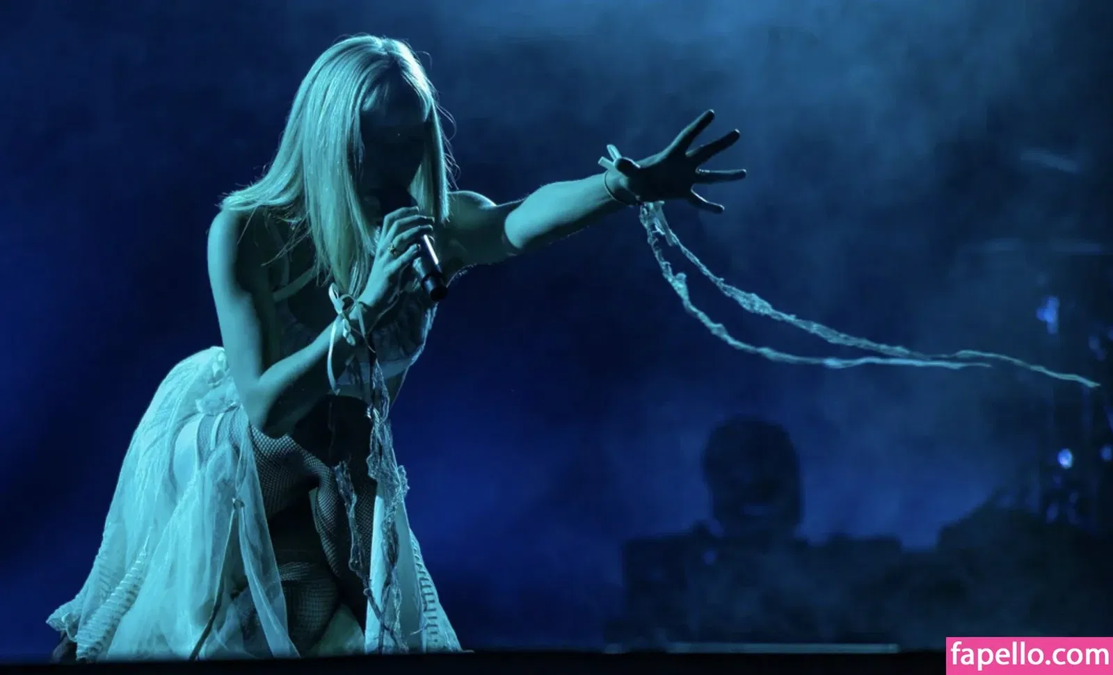 Aurora Aksnes Onlyfans Photo Gallery 