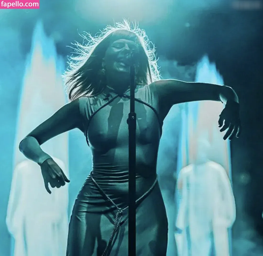 Aurora Aksnes Onlyfans Photo Gallery 