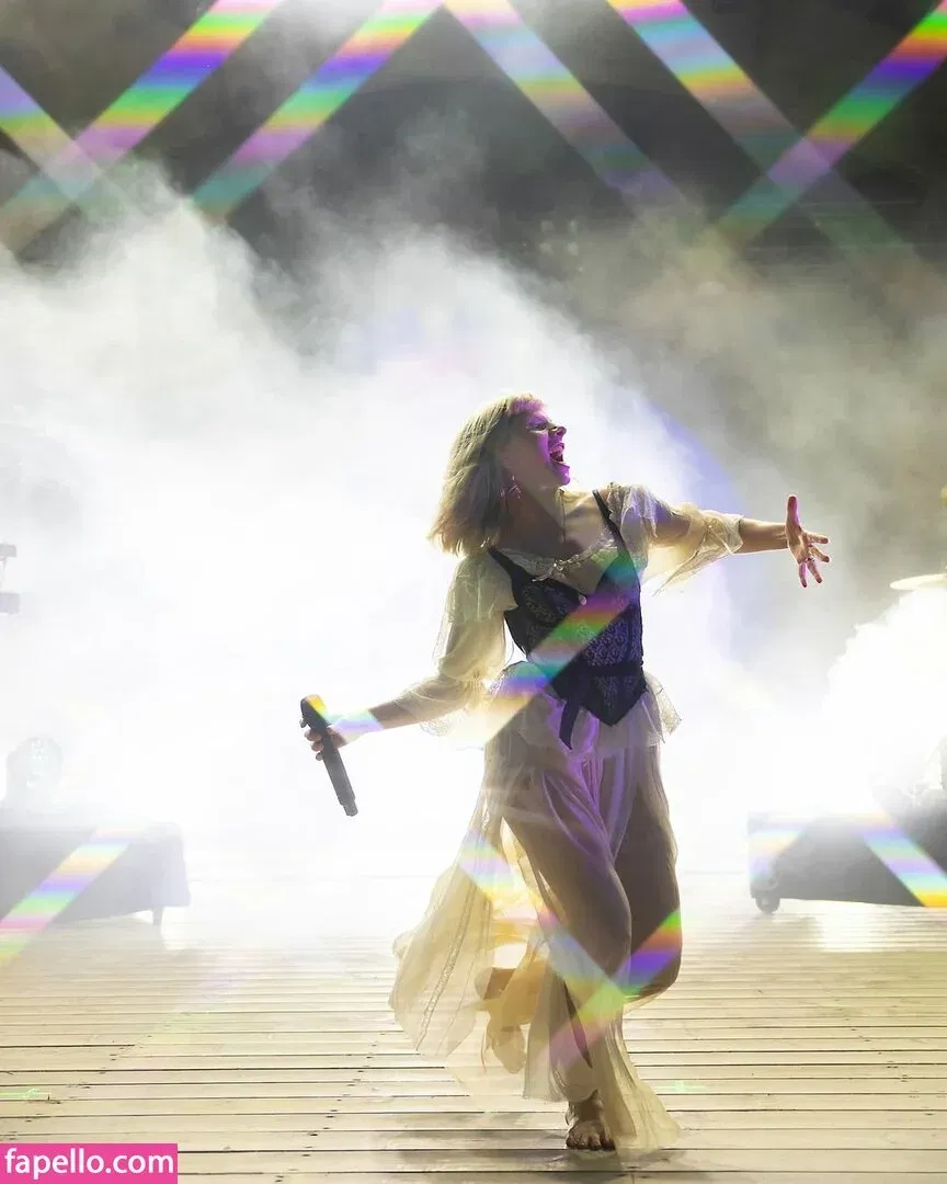 Aurora Aksnes Onlyfans Photo Gallery 