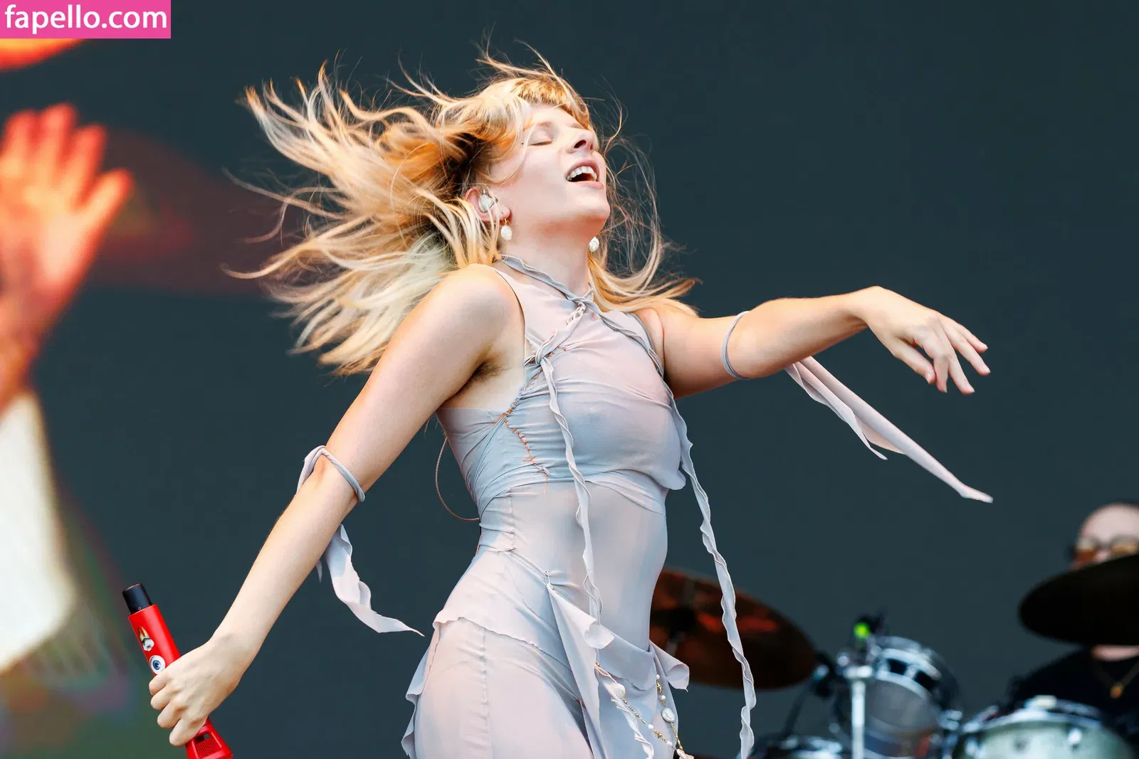 Aurora Aksnes Onlyfans Photo Gallery 