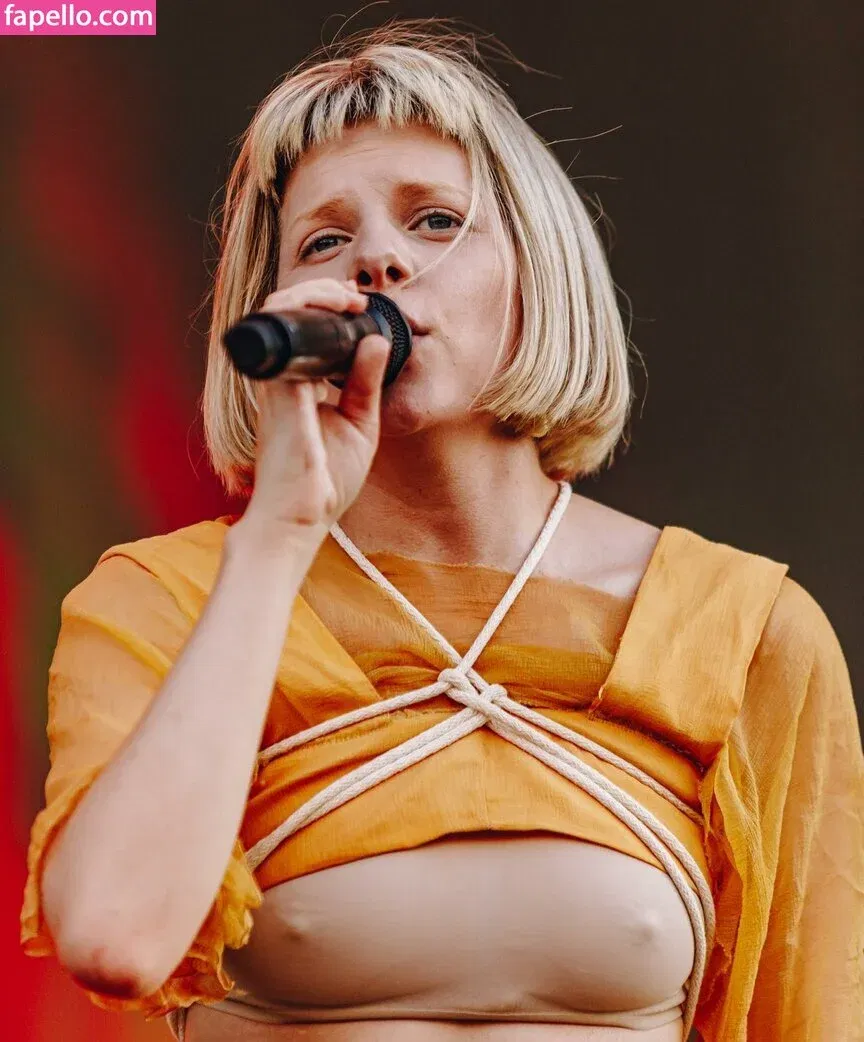 Aurora Aksnes Onlyfans Photo Gallery 