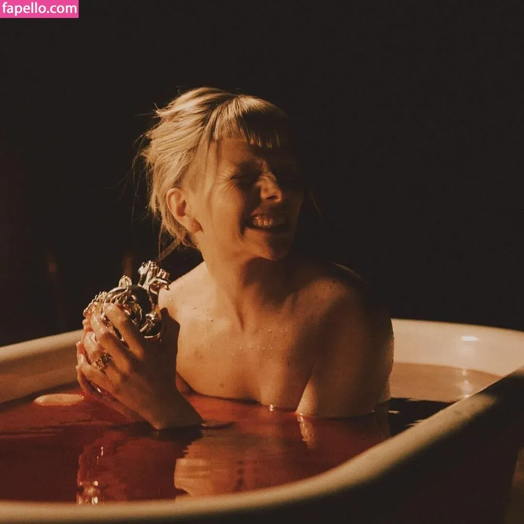 Aurora Aksnes Onlyfans Photo Gallery 