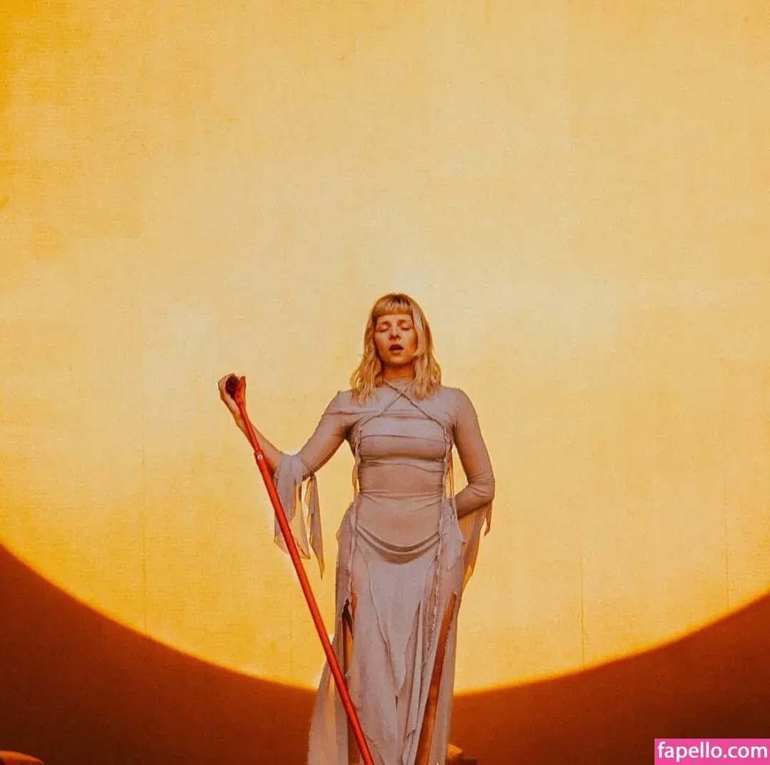 Aurora Aksnes Onlyfans Photo Gallery 