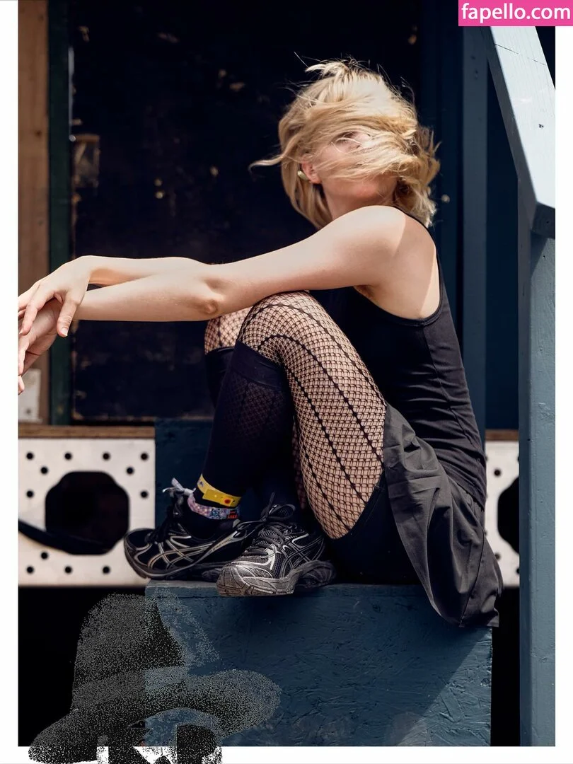 Aurora Aksnes Onlyfans Photo Gallery 