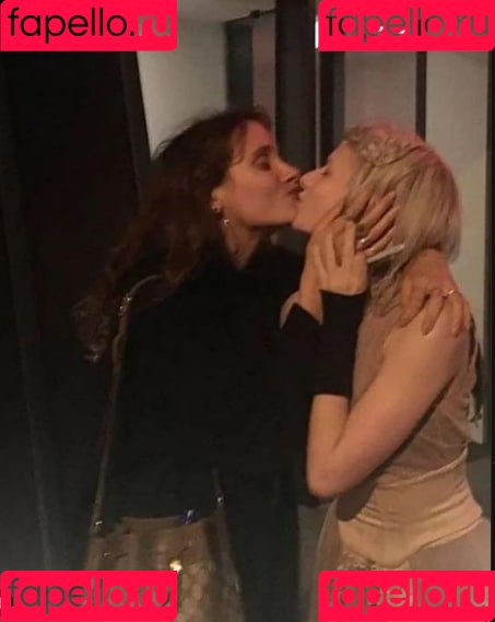 Aurora Aksnes Onlyfans Photo Gallery 