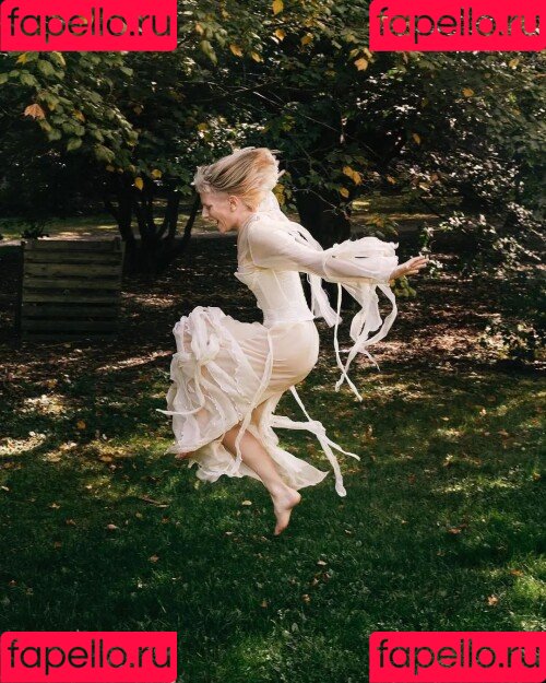 Aurora Aksnes Onlyfans Photo Gallery 