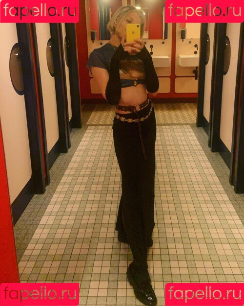 Aurora Aksnes Onlyfans Photo Gallery 