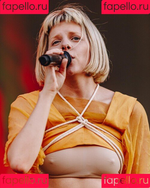 Aurora Aksnes Onlyfans Photo Gallery 