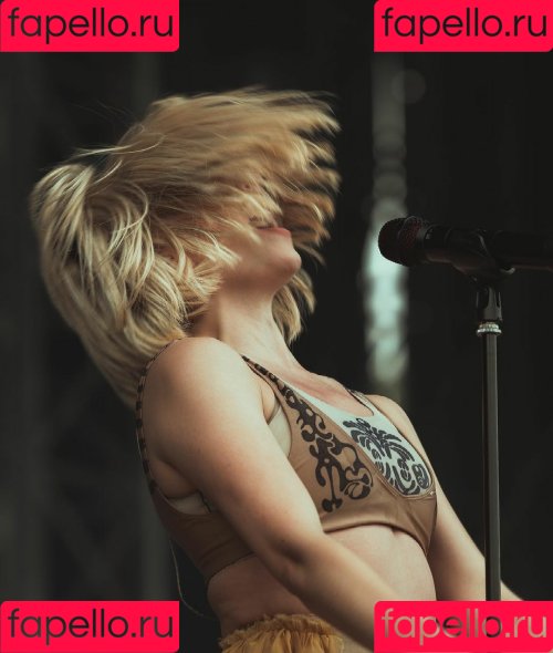 Aurora Aksnes Onlyfans Photo Gallery 