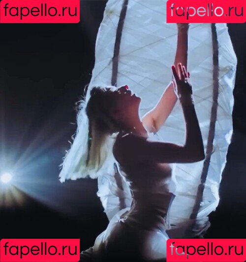 Aurora Aksnes Onlyfans Photo Gallery 