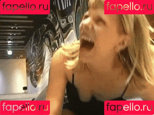 Aurora Aksnes Onlyfans Photo Gallery 