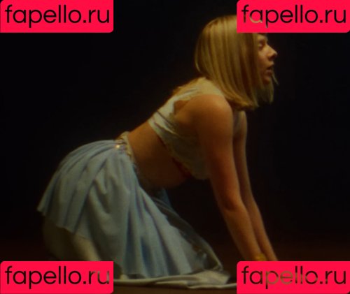 Aurora Aksnes Onlyfans Photo Gallery 