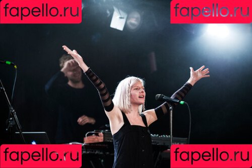 Aurora Aksnes Onlyfans Photo Gallery 