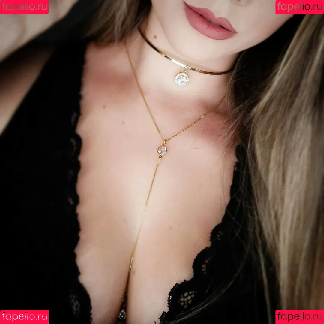 Marcelly Mello Onlyfans Photo Gallery 