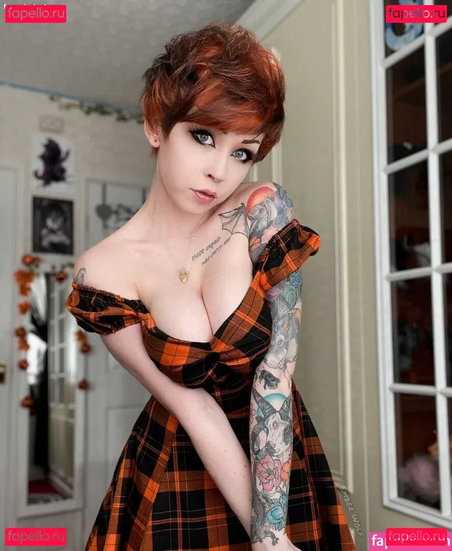 Emberwolf Onlyfans Photo Gallery 