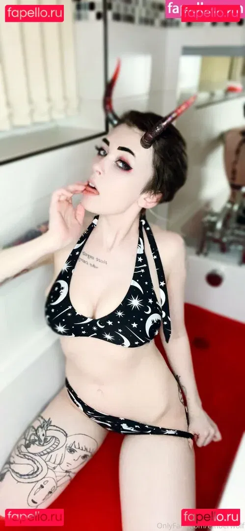 Emberwolf Onlyfans Photo Gallery 