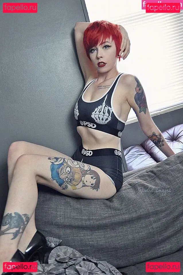 Emberwolf Onlyfans Photo Gallery 