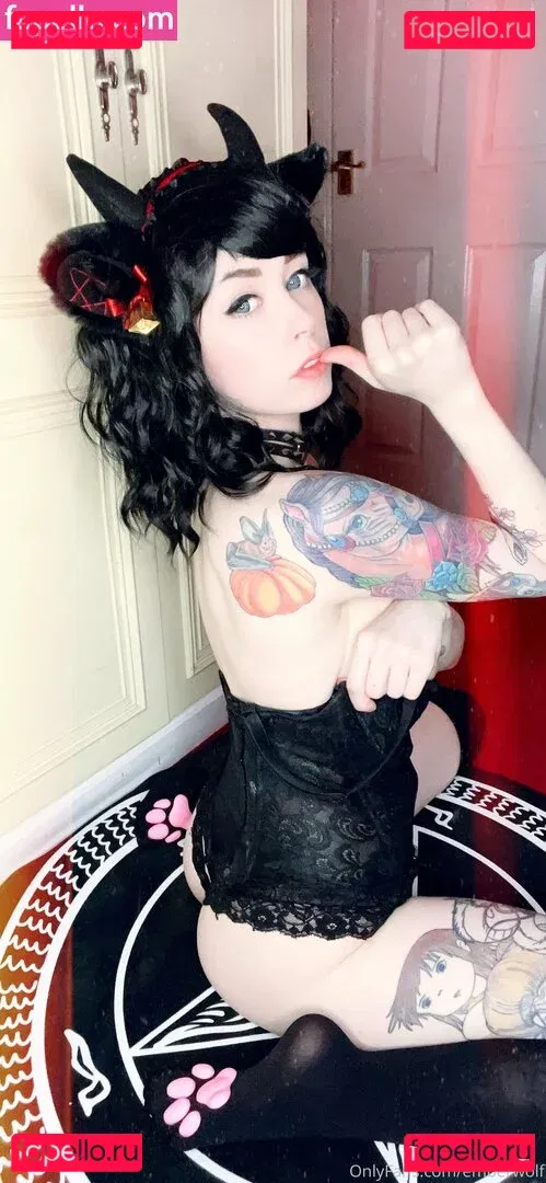 Emberwolf Onlyfans Photo Gallery 