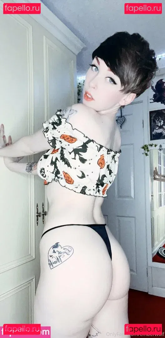 Emberwolf Onlyfans Photo Gallery 