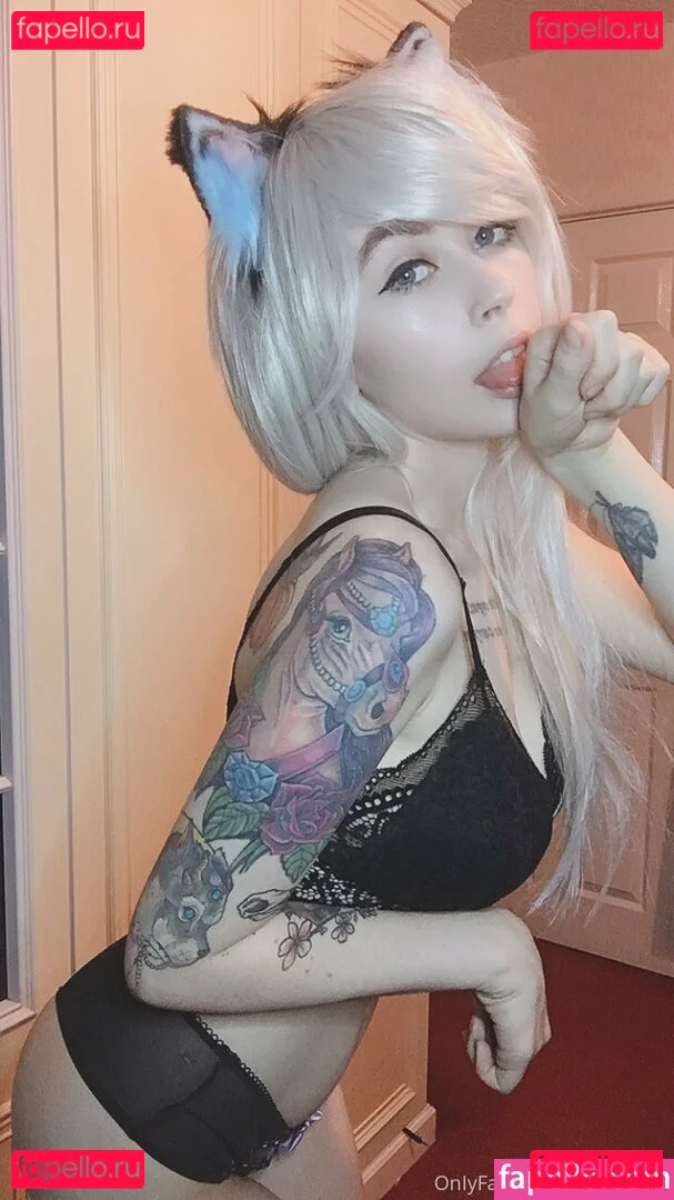 Emberwolf Onlyfans Photo Gallery 