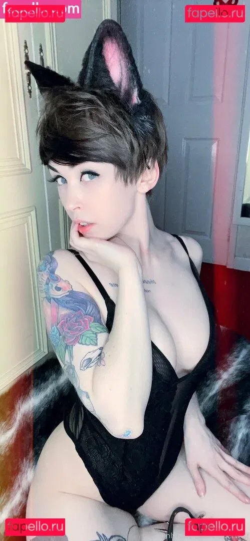 Emberwolf Onlyfans Photo Gallery 