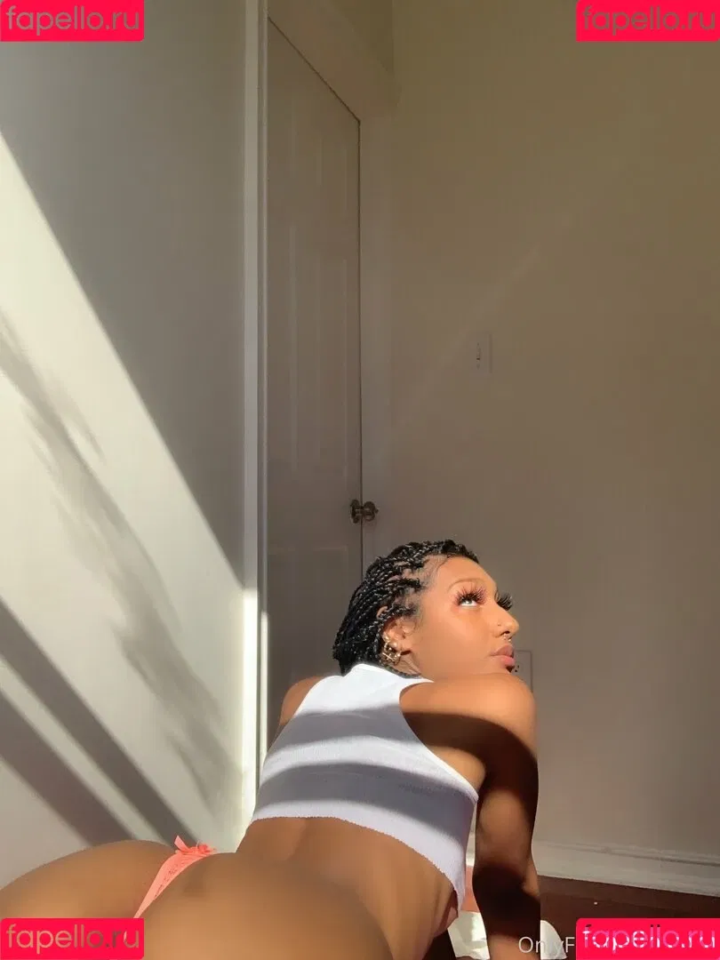 burlz Onlyfans Photo Gallery 