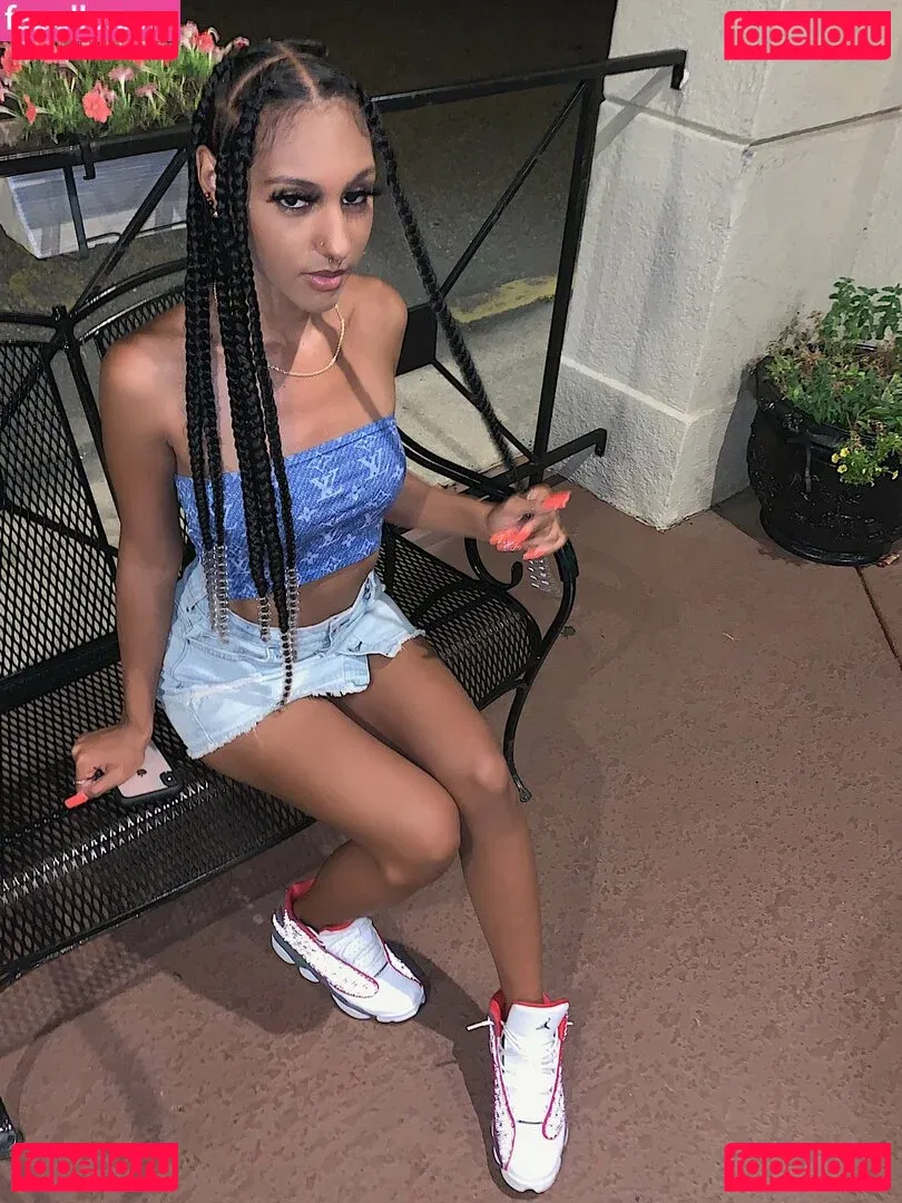 burlz Onlyfans Photo Gallery 