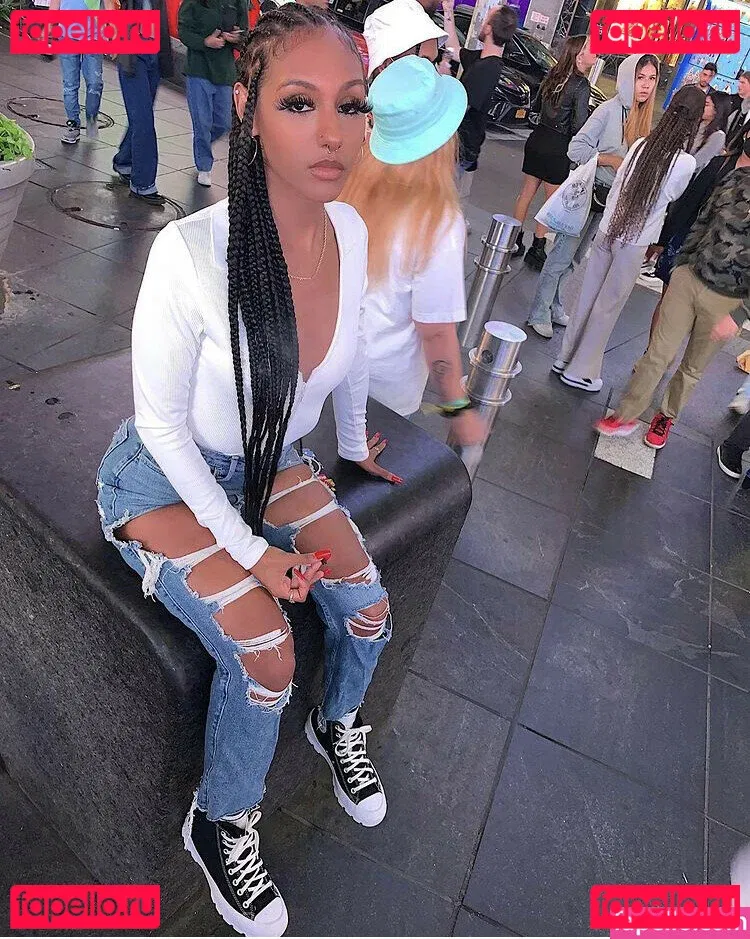 burlz Onlyfans Photo Gallery 