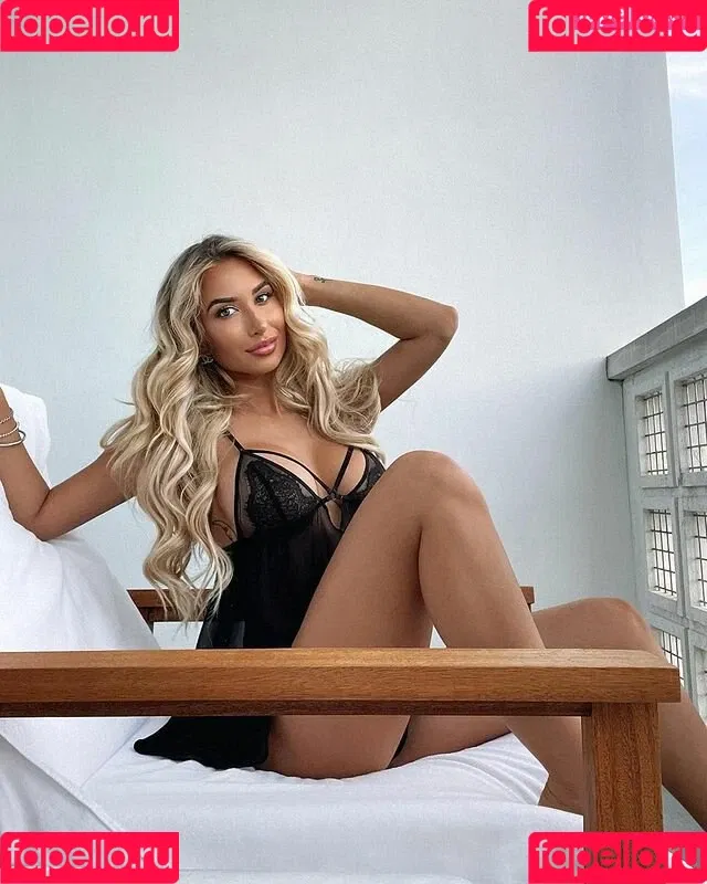 Nikita Sullivan Onlyfans Photo Gallery 