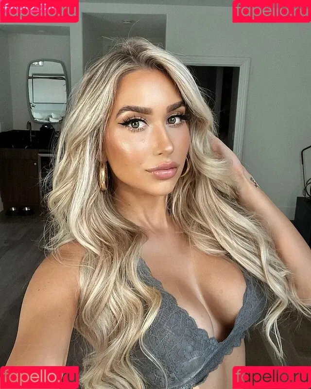 Nikita Sullivan Onlyfans Photo Gallery 