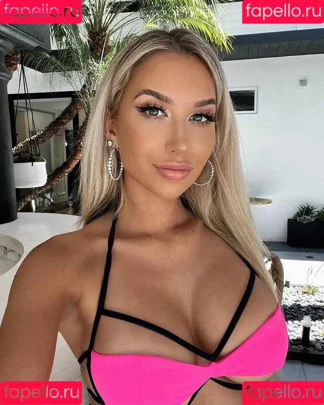 Nikita Sullivan Onlyfans Photo Gallery 