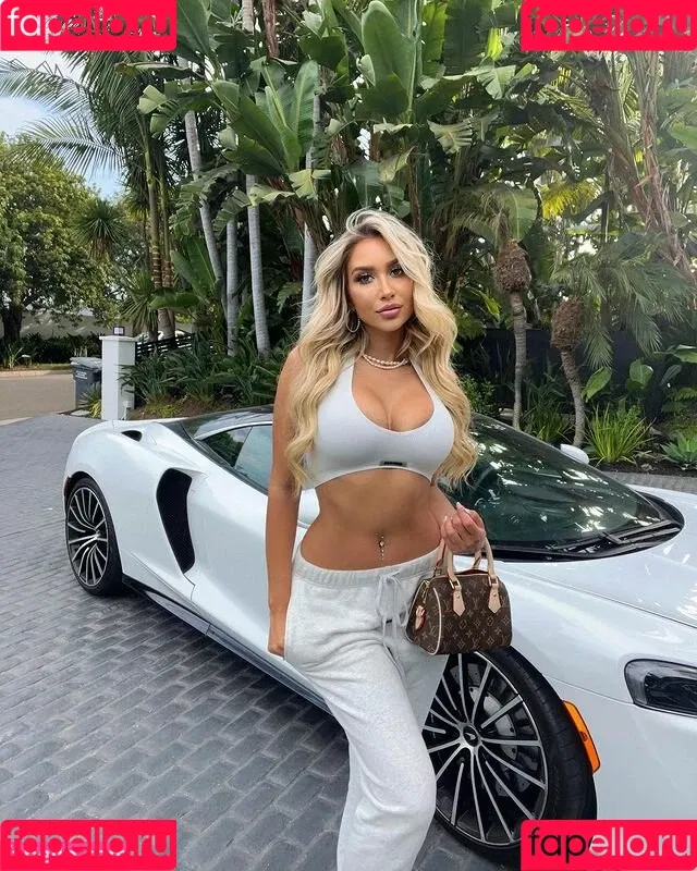 Nikita Sullivan Onlyfans Photo Gallery 