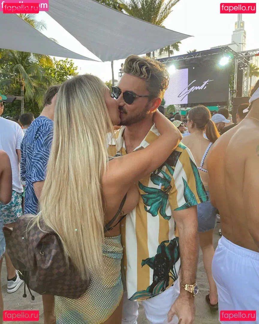 Nikita Sullivan Onlyfans Photo Gallery 