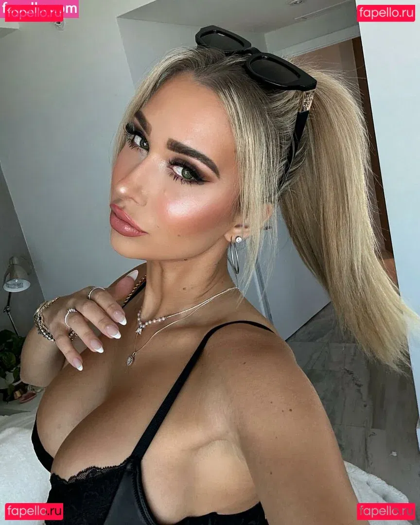 Nikita Sullivan Onlyfans Photo Gallery 