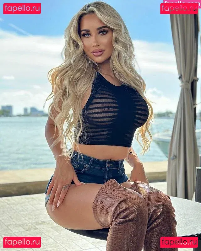 Nikita Sullivan Onlyfans Photo Gallery 