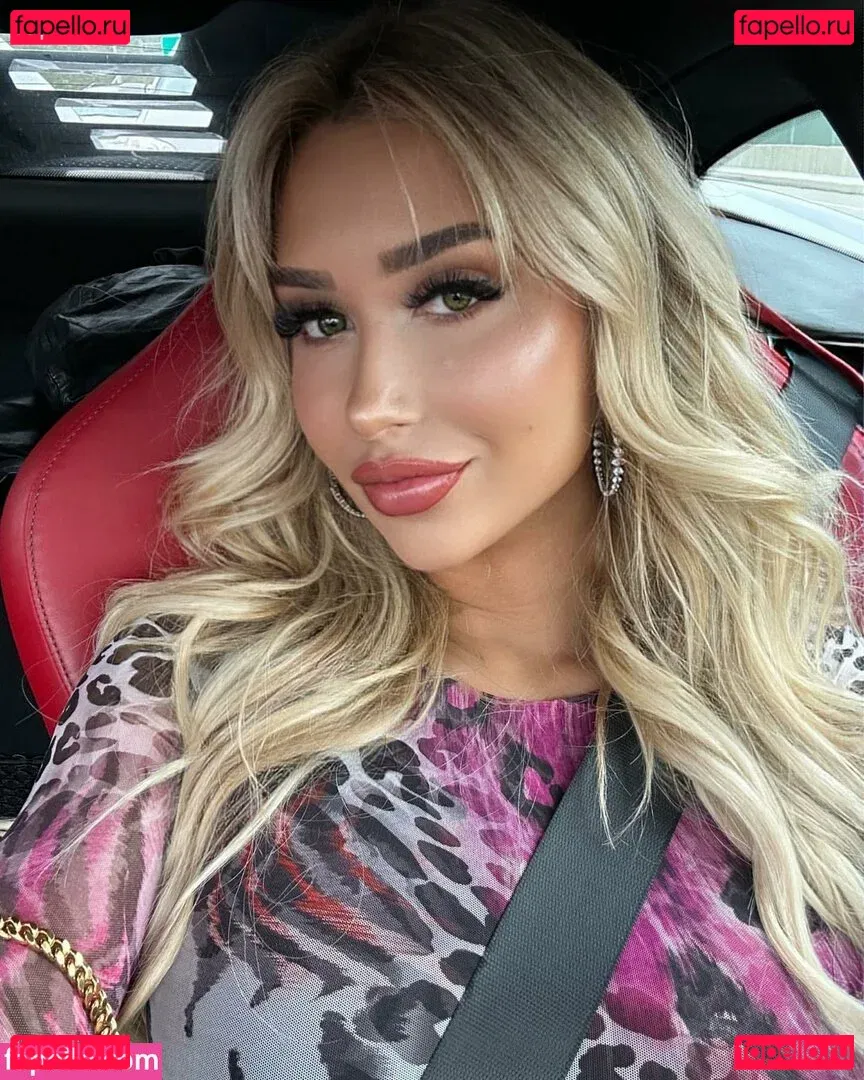 Nikita Sullivan Onlyfans Photo Gallery 