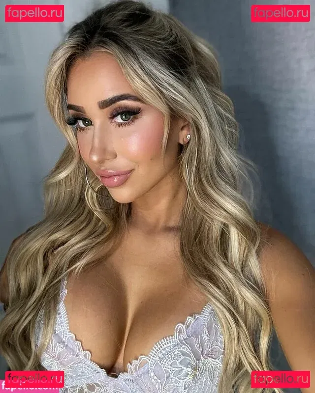 Nikita Sullivan Onlyfans Photo Gallery 